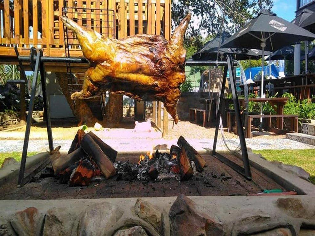 Barrel And Blues Inn Свелендам Екстериор снимка