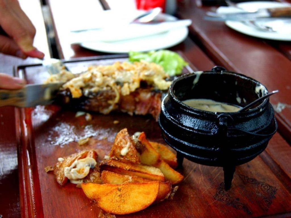 Barrel And Blues Inn Свелендам Екстериор снимка