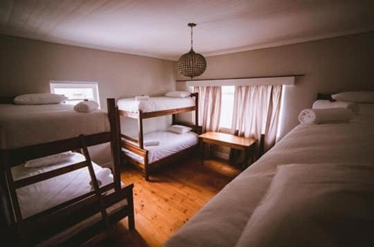 Barrel And Blues Inn Свелендам Екстериор снимка